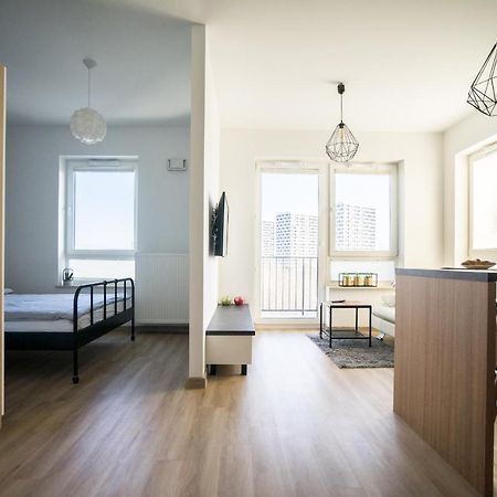 Bizapartments - Modern Flats With Parking Varsovia Exterior foto