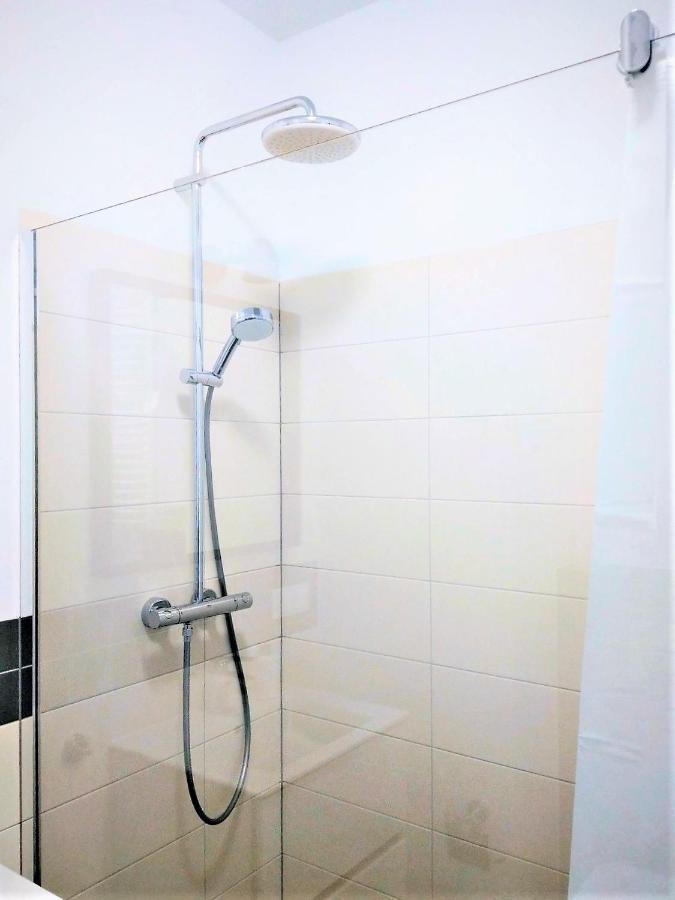 Bizapartments - Modern Flats With Parking Varsovia Exterior foto