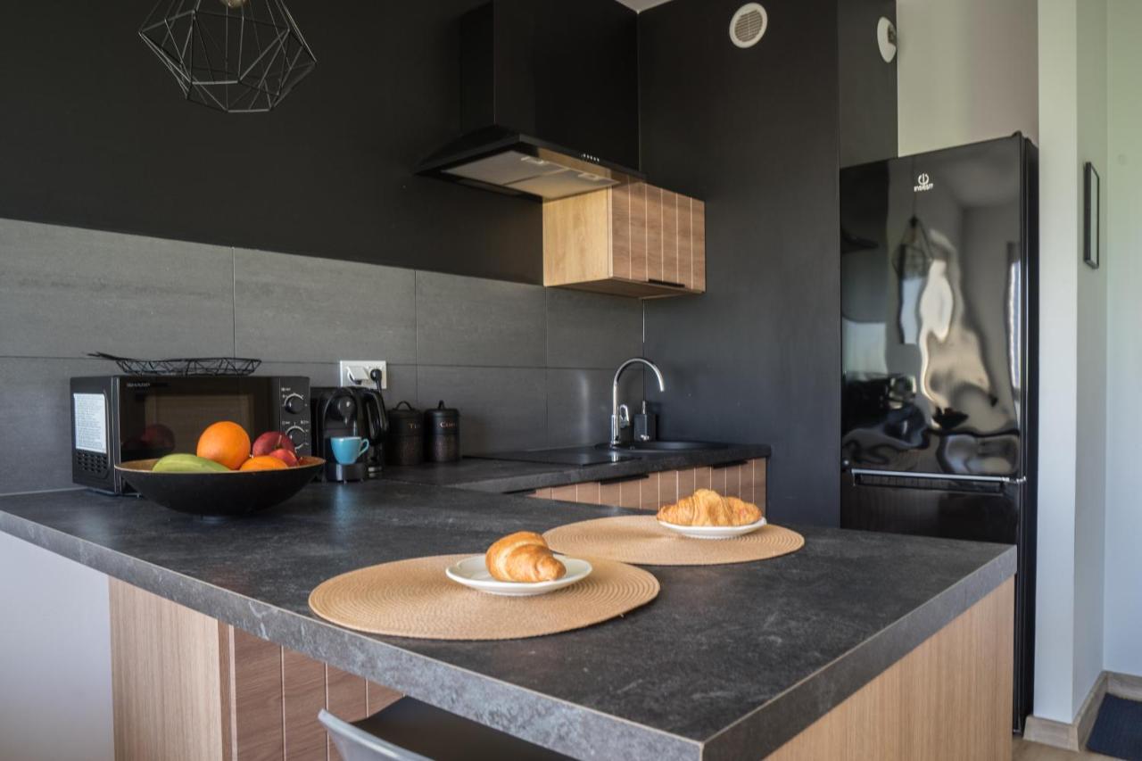 Bizapartments - Modern Flats With Parking Varsovia Exterior foto