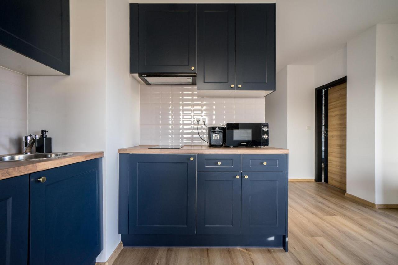Bizapartments - Modern Flats With Parking Varsovia Exterior foto