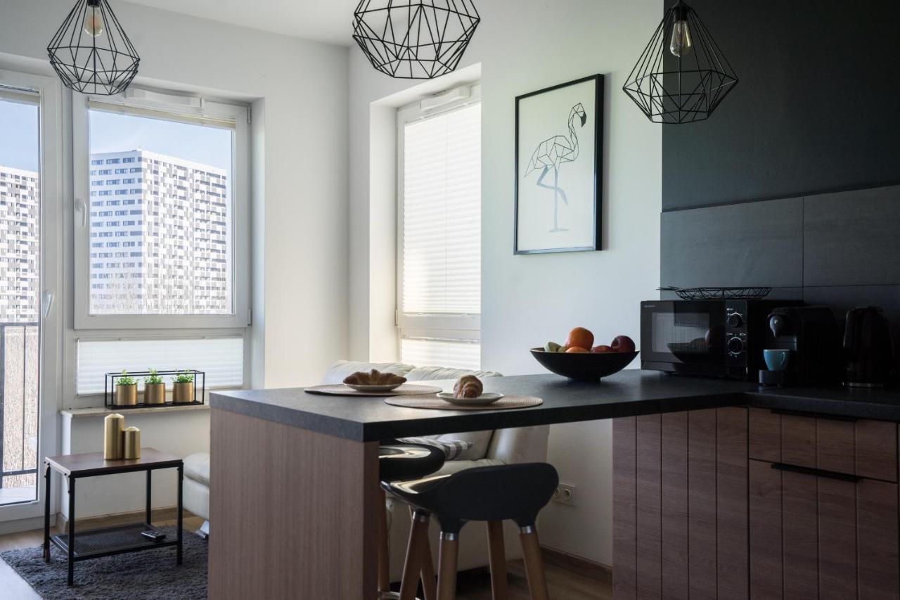 Bizapartments - Modern Flats With Parking Varsovia Exterior foto
