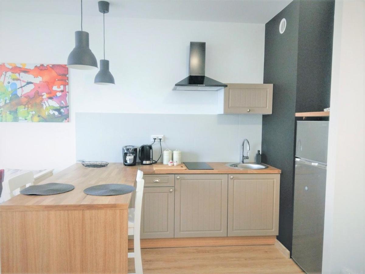 Bizapartments - Modern Flats With Parking Varsovia Exterior foto